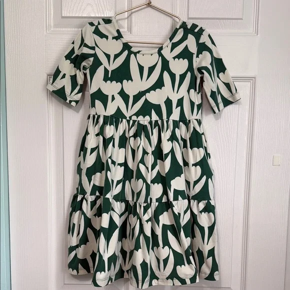 hanna andersson green dress Hanna Andersson tank dress with yellow lemons, green leaves, pink flowers and pockets. Size 10 main image 0